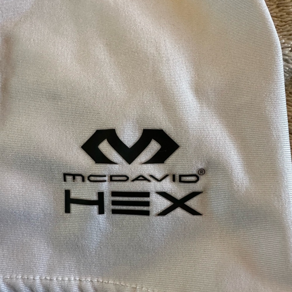 McDavid Chest Protector Men Small - Picture 3 of 7